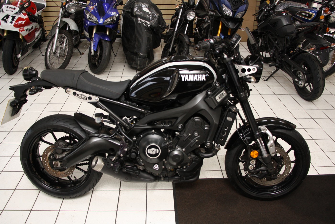 YAMAHA XSR900 900 ABS SPORT HERITAGE EURO 4 – WM18OEC – £2995